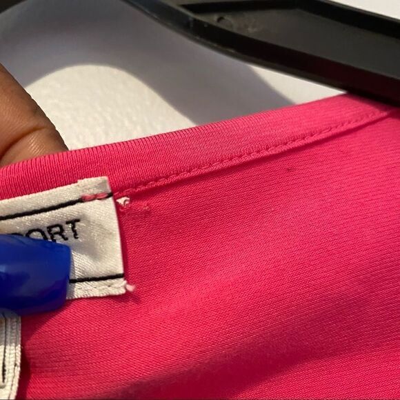 St. John by Marie Gray Pink Embellished T-Shirt Size Small - Picture 6 of 8